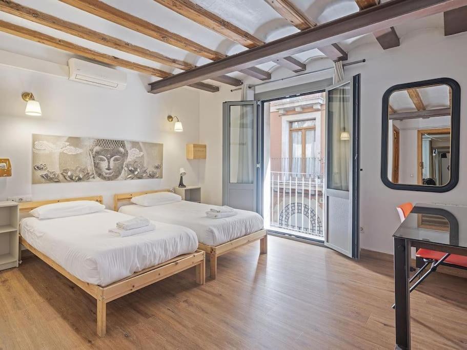 Appartement Ramblas, Comfort In Bcn For 8 Persons